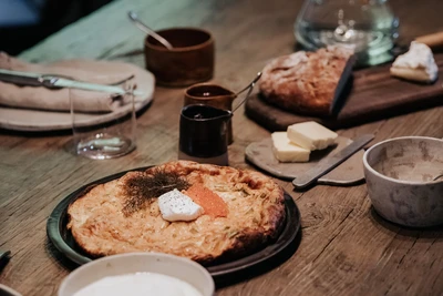 La Rougie — around the table (photo 3)